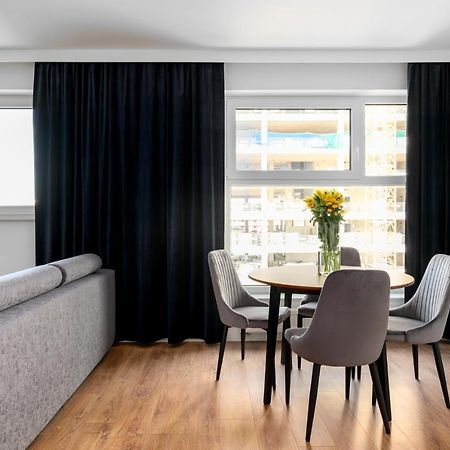 Star4You II Apartments Wroclaw Bagian luar foto